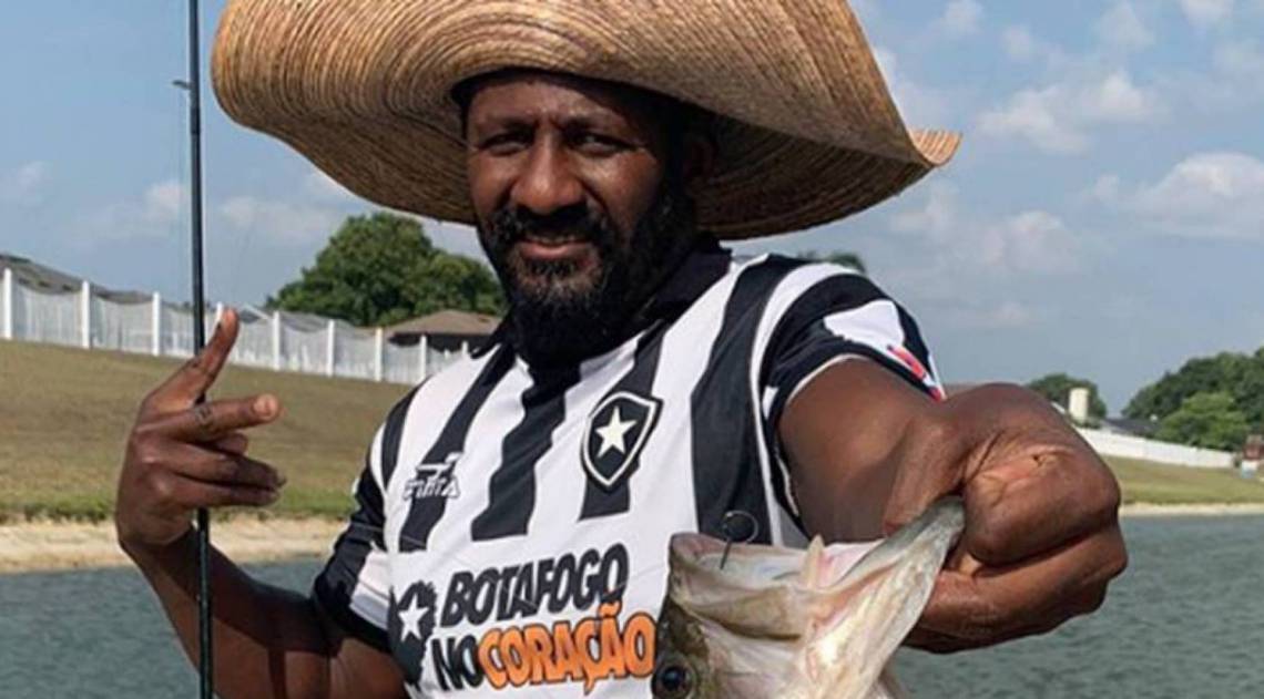 Freddie Mitchell com a camisa do Botafogo - Reprodução
