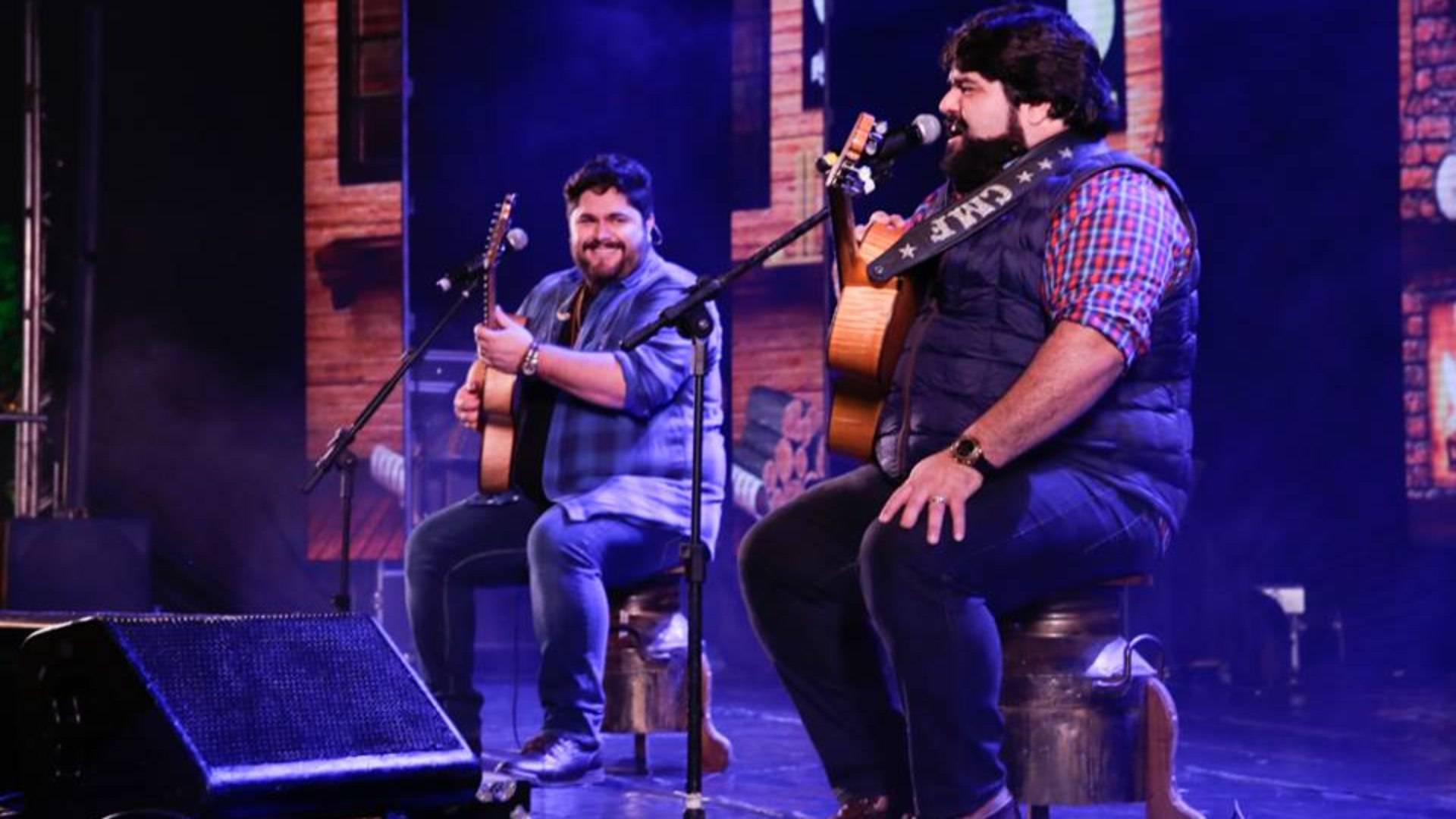 César Menotti e Fabiano - Reprodução Facebook