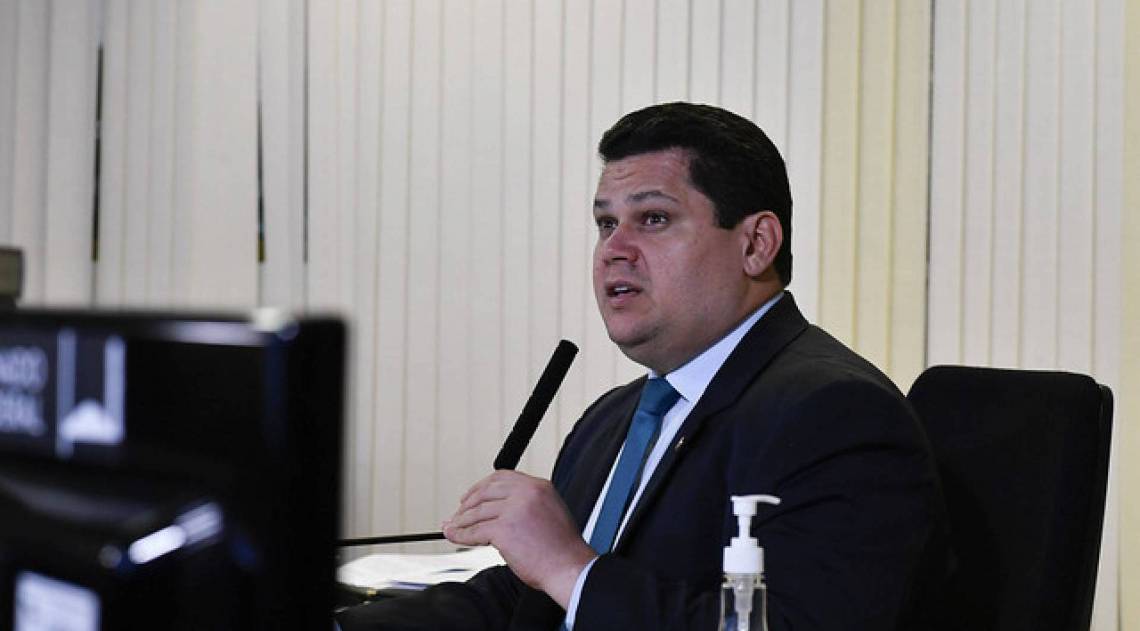 Presidente do Senado, Davi Alcolumbre negocia com deputados as mudan&ccedil;as no texto de aux&iacute;lio aos estados  - Leopoldo Silva/Ag&ecirc;ncia Senado