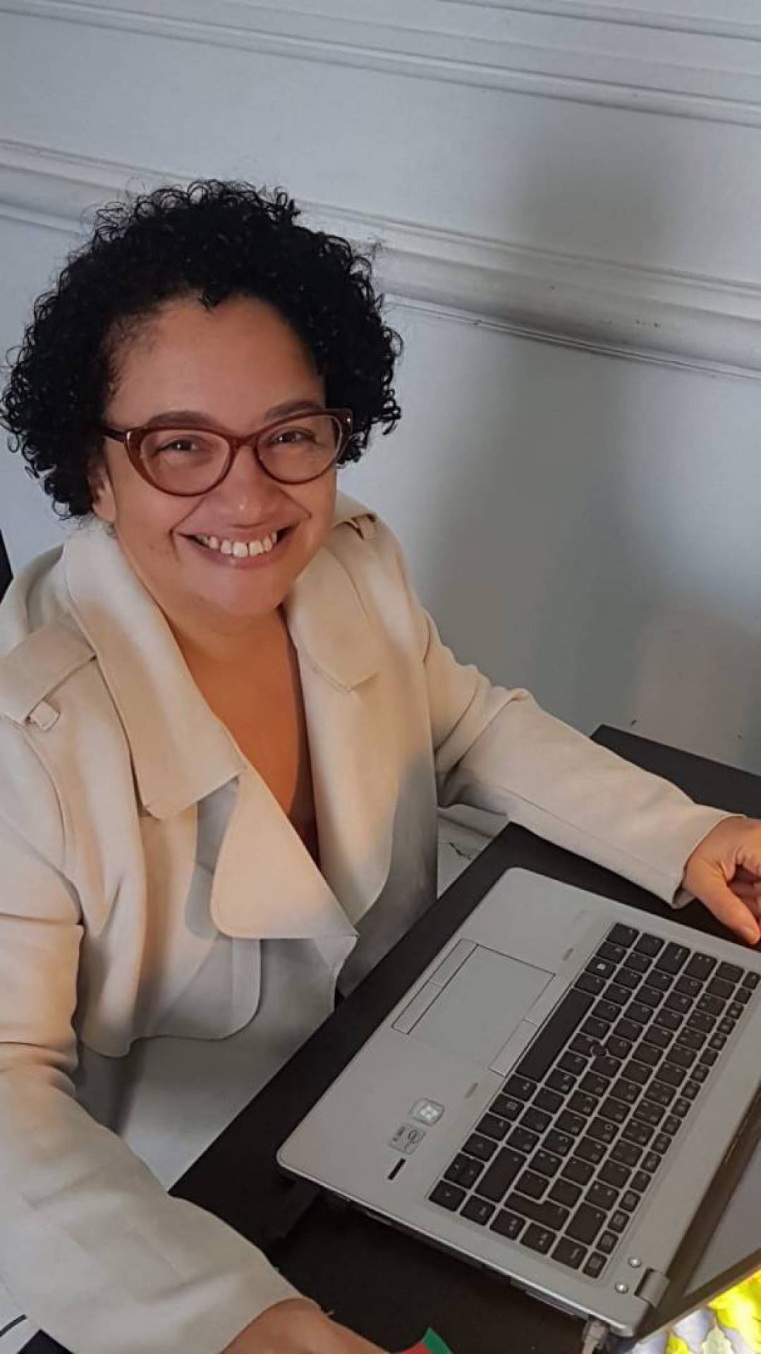 A brasileira Flávia Lima mora em Portugal