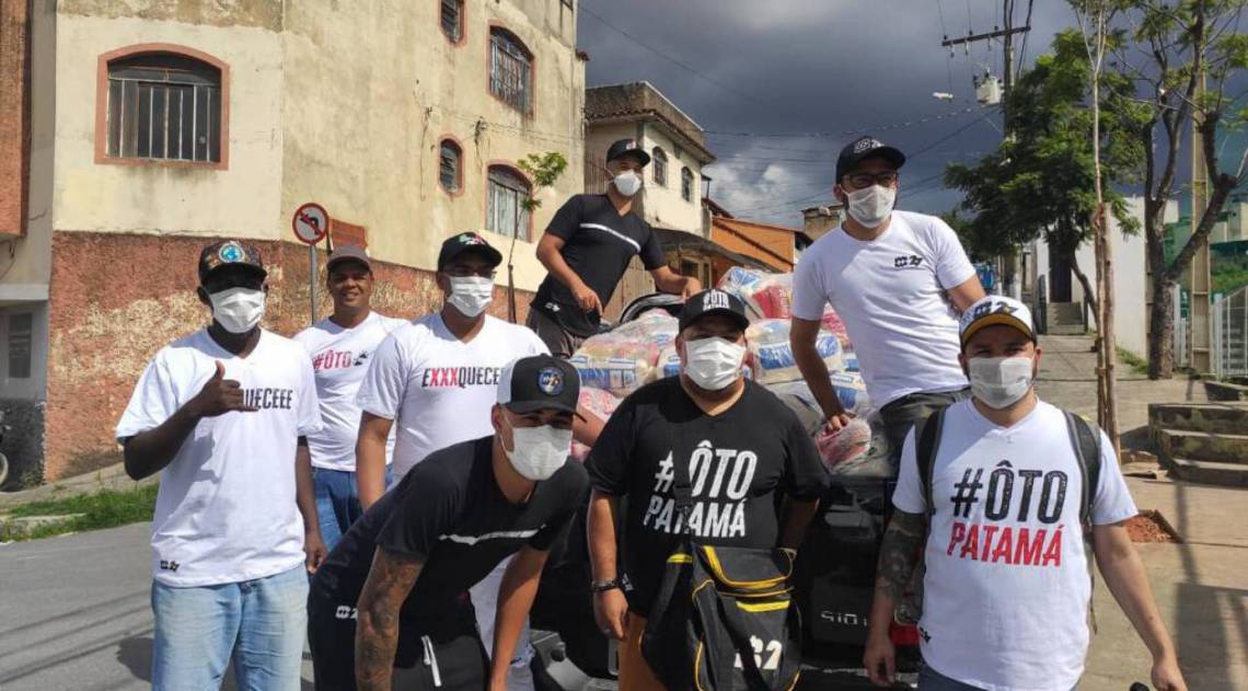 Bruno Henrique doa cestas básicas em Belo Horizonte - Divulgação