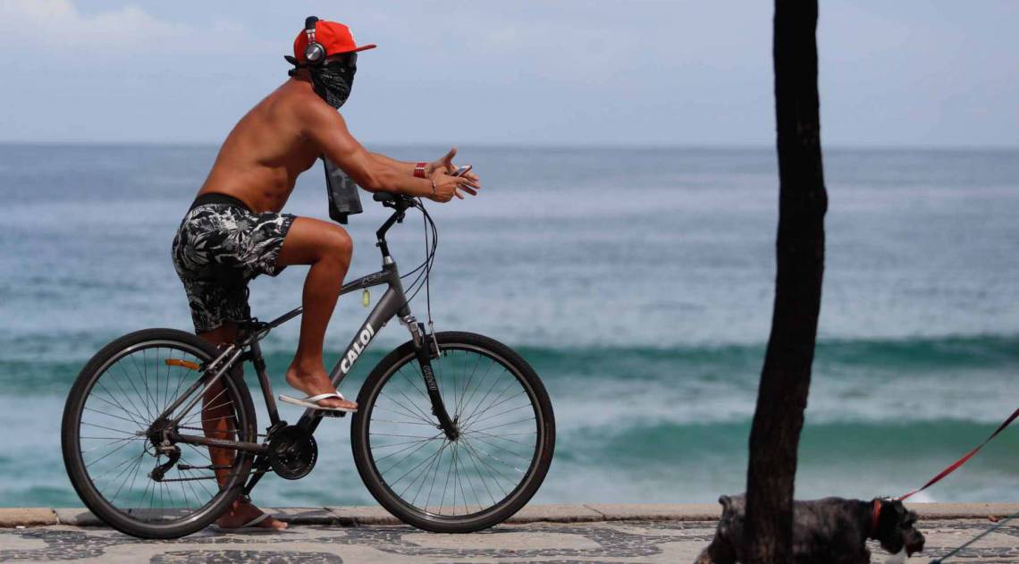 Rio, 19/04/2020, Movimentacao pela zona sul, foto de Gilvan de Souza / Agencia O Dia