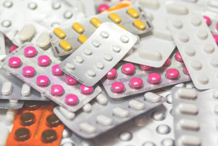 Covid-19: Mesmo sem eficácia comprovada, medicamentos têm alta de 295% nas vendas