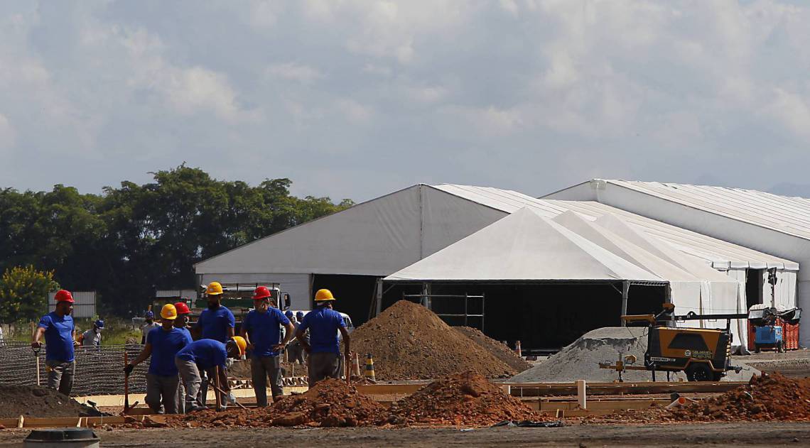 Rio de Janeiro 20/04/2020 - Covid-19 - Obras hospitais de campanha do Governo do Estado em Nova Iguacu. Foto: Luciano Belford/Agencia O Dia
