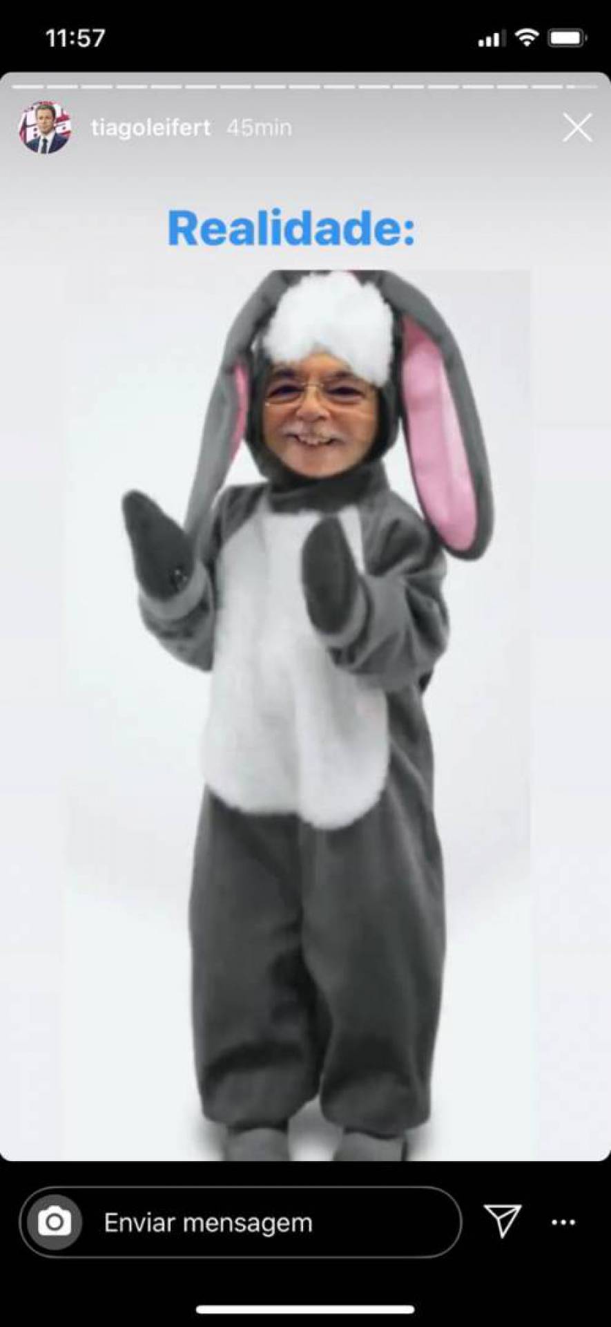 Numa brincadeira, Tiago postou como seu pai é