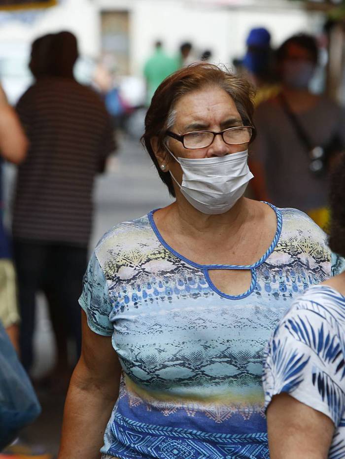 Uso de m&aacute;scaras passa a ser obrigat&oacute;rio no Rio nesta quinta-feira