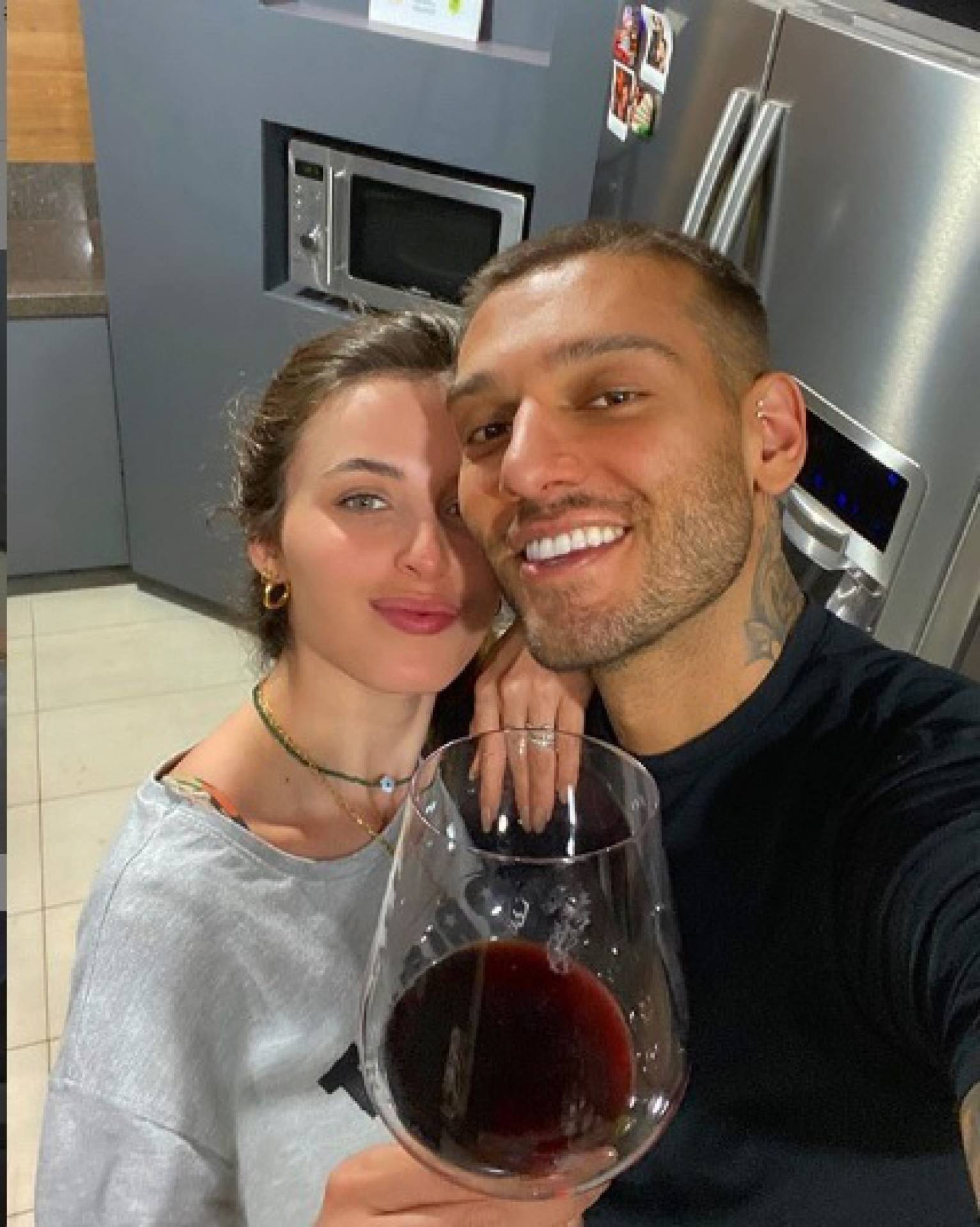 Lorena e Lucas Lucco - Reprodu&ccedil;&atilde;o