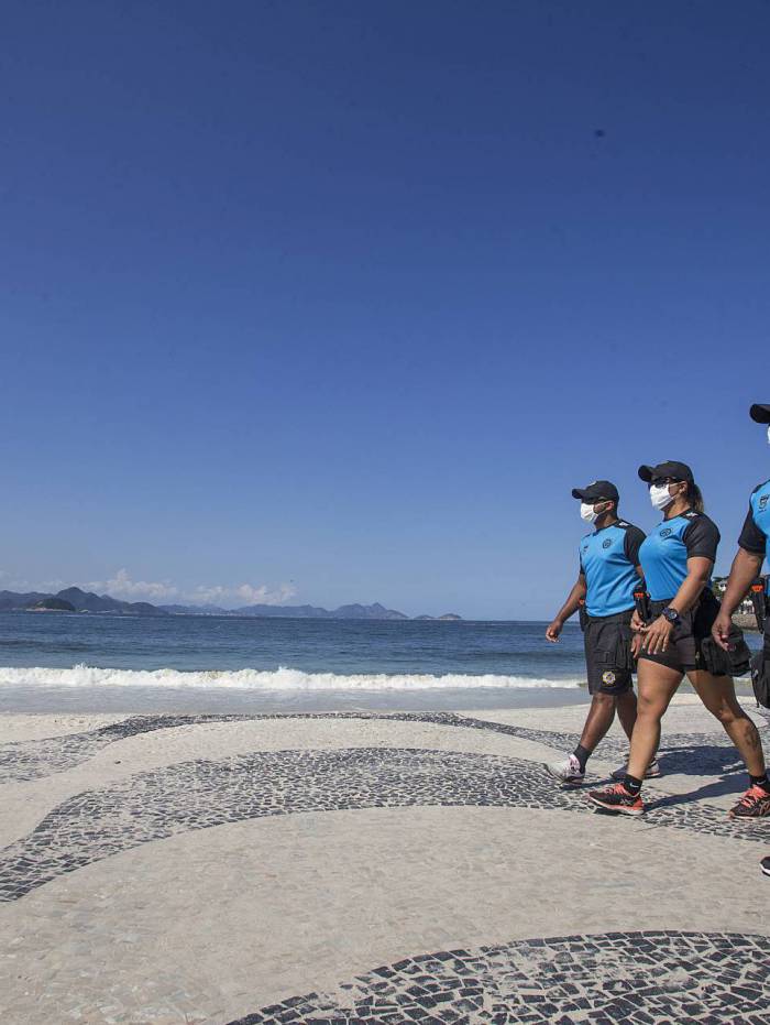 Os agentes da Guarda Municipal do Rio Daniel, Erica e Sergio atuam em Copacabana
e região