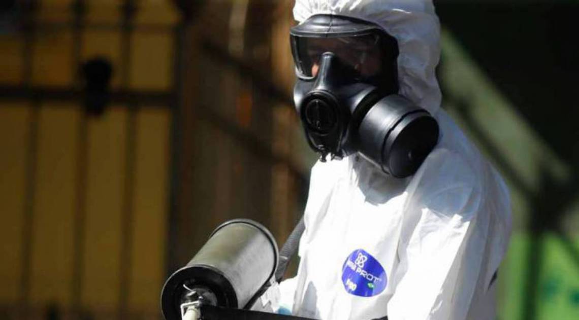 Rio, 23/04/2020  - COVID 19 - CORONAVIRUS - Exercito lava a Rua Barata Ribeiro no treco proximo a estacao do Metro Cardeal Arcoverde em Copacabana, coronavirusrio. Foto: Gilvan de Souza /Agencia O Dia