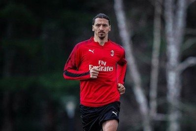 Ibrahimovic brinca com a chegada de Mandzukic ao Milan