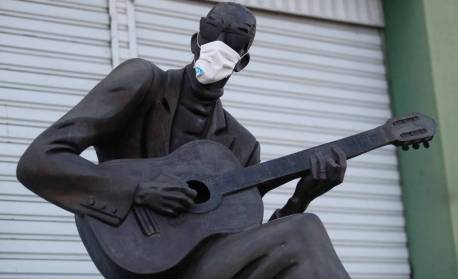 Mangueira vai definir sambas finalistas nesta terça-feira