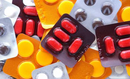 Fabricantes pedem recolhimento de corticoide e de remédios para colesterol