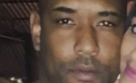 Tandera começa a invadir o território dominado por Ecko