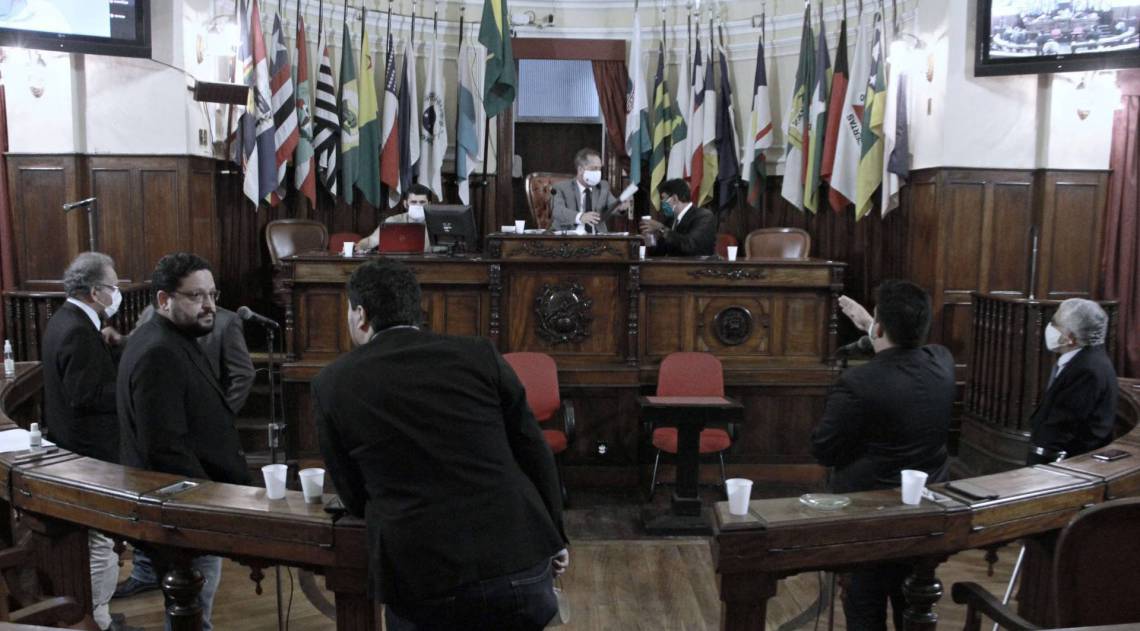Medida, aprovada por vereadores e sancionada pelo prefeito, foi publicada neste sábado no Diário Oficial - Divulgação / Sergio Gomes