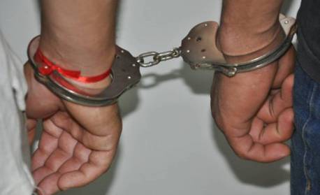 Preso trio que roubava motoristas de aplicativos em Meriti