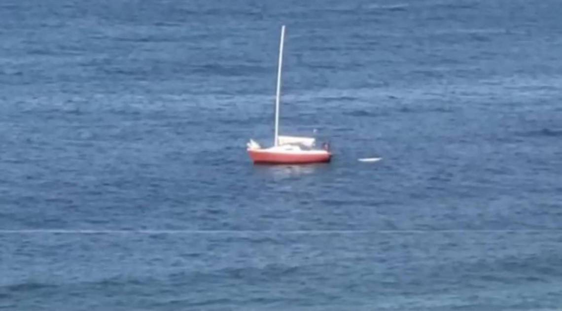 Naufr&aacute;gio aconteceu na manh&atilde; deste s&aacute;bado na Ilha da Madeira, em Itagua&iacute; - Reprodu&ccedil;&atilde;o / Internet