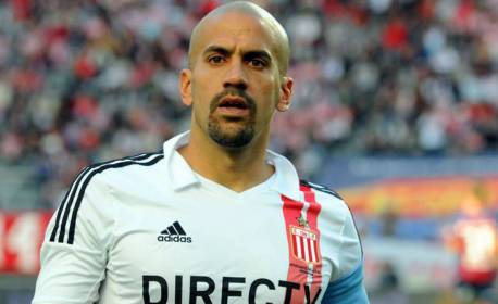 Ex-jogador, Verón se espanta com diferenças na premiação nas copas de Argentina e Brasil