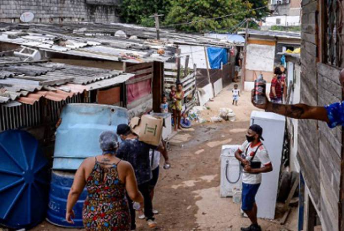 Ação, desta vez, foi realizada no Complexo do Alemão