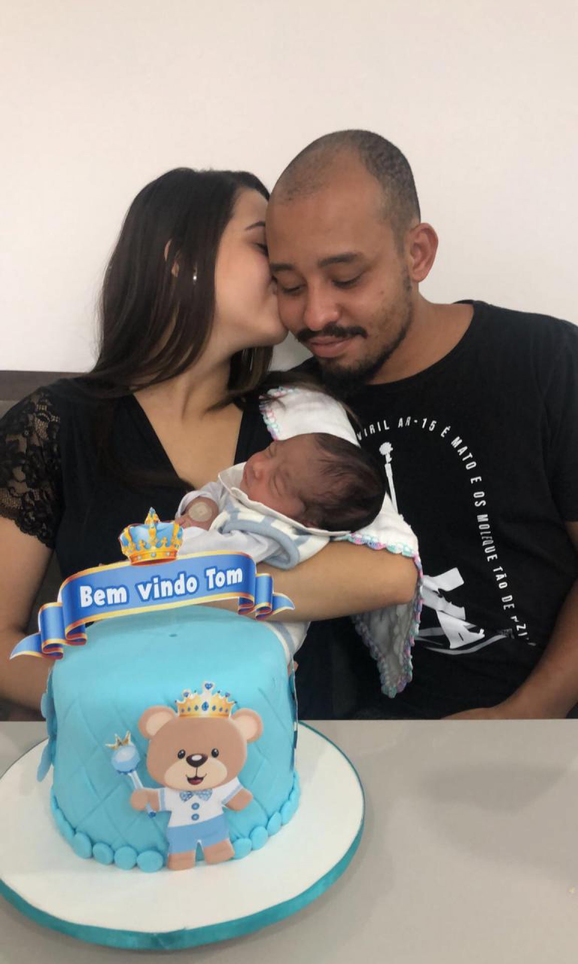 Karoline Menezes, Mussunzinho e o filho - Divulgação