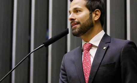 Marcelo Calero cobra falas sobre uso de verbas para promover armamento