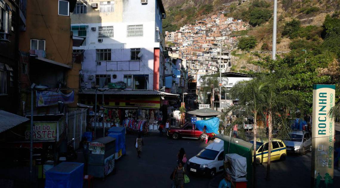Comunidade da Rocinha, na Zona Sul do Rio de Janeiro, é umas das preocupações da disseminação do novo coronavírus