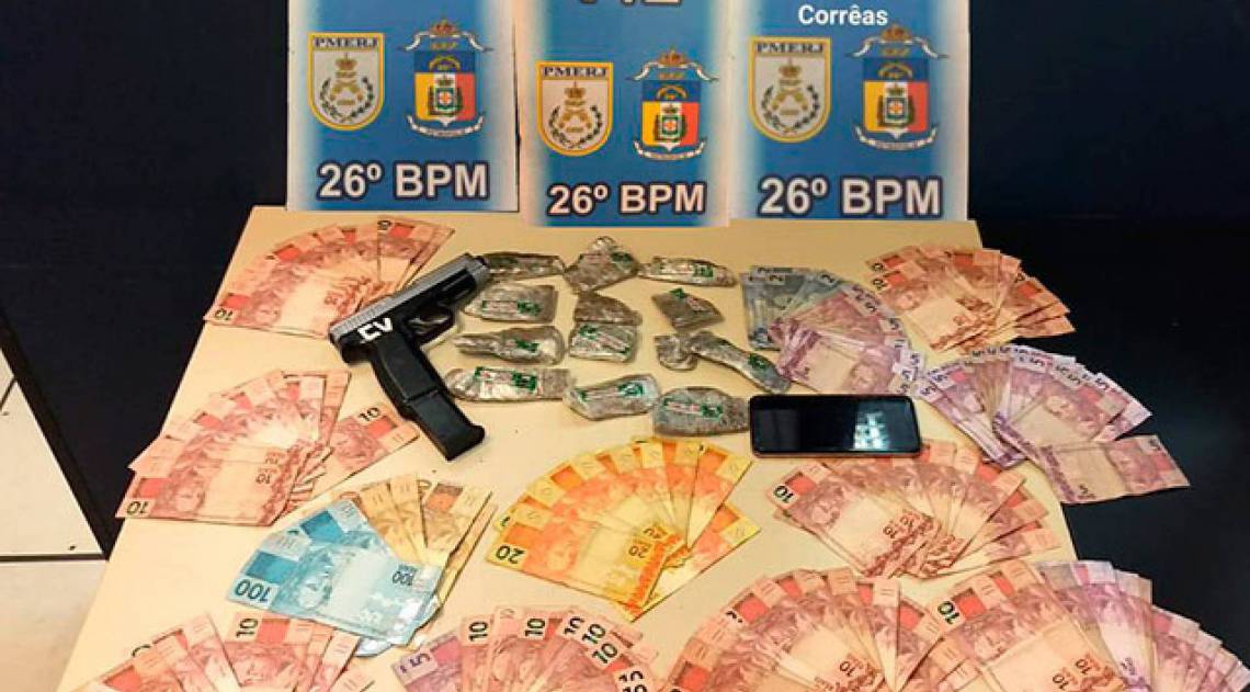 Ação foi realizada na tarde desta sexta-feira no Morro da Glória - Divulgação/Polícia Militar