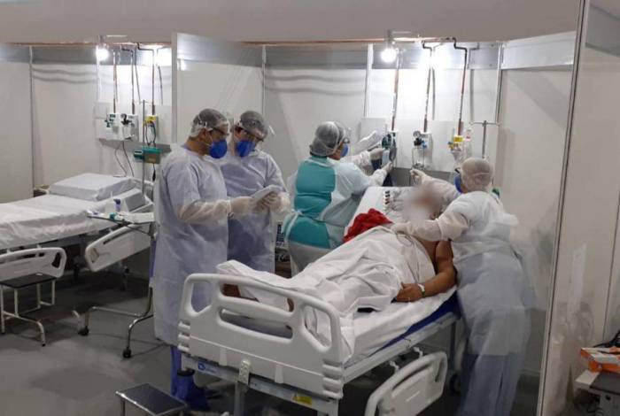Hospital de campanha do Riocentro recebe os primeiros pacientes