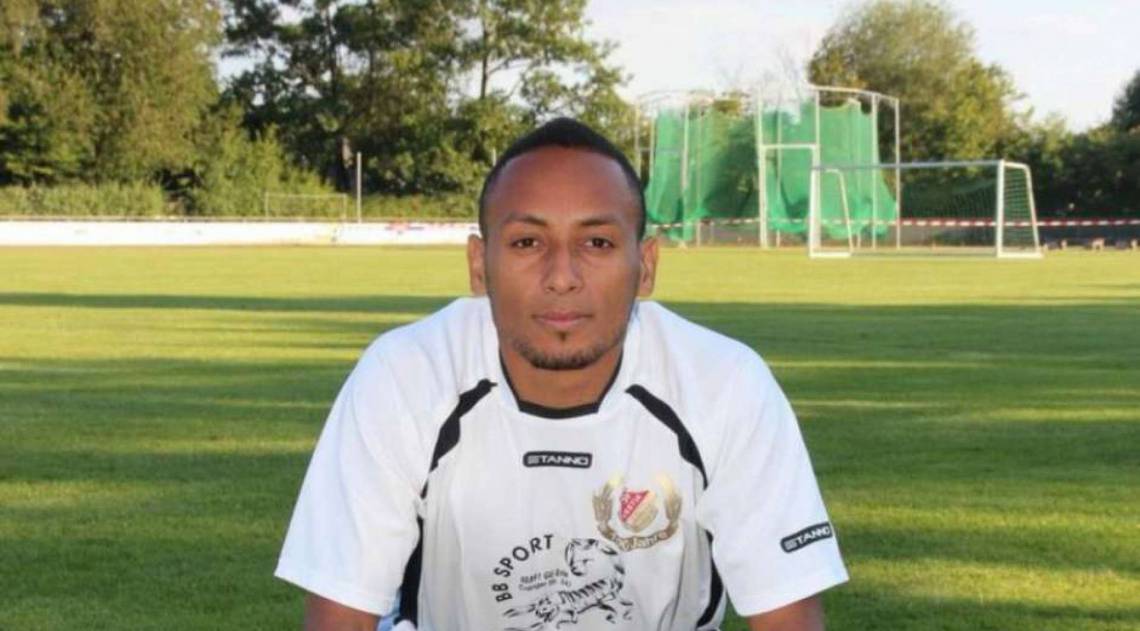 Hiannick Kamba foi revelado no Schalke 04 
 - Reprodução