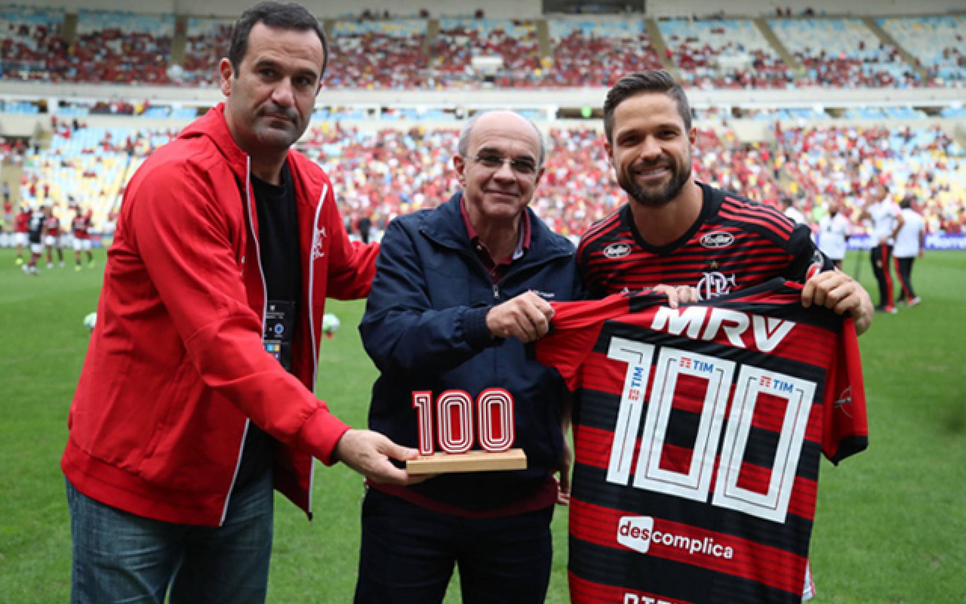 Ex-presidente, Bandeira de Mello afirma que renovaria contrato de Diego no Flamengo