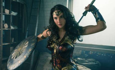 Gal Gadot confirma desenvolvimento de 'Mulher-Maravilha 3'