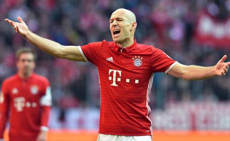 Arjen Robben anuncia segunda aposentadoria após temporada em clube que o revelou