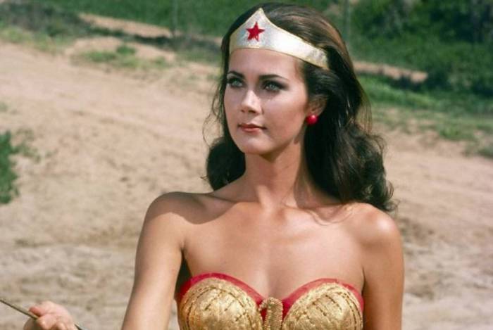 É apaixonado pela Mulher Maravilha como nós? Veja todas as beldades no papel da heroína