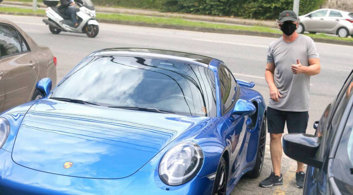 Boninho e seu Porsche