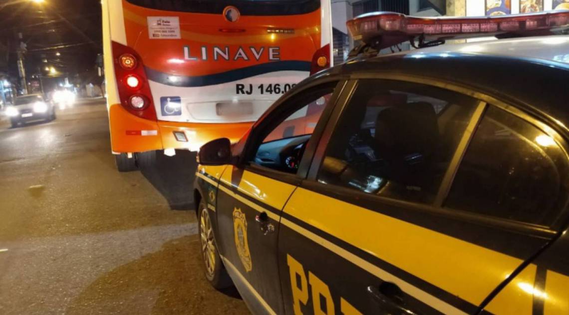 Equipe da PRF encontrou o coletivo após uma denúncia - Divulgação / PRF