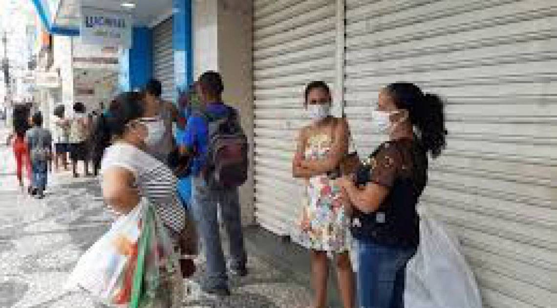 Somente serviços essenciais (mercados, supermercados, farmácias, padarias, postos de combustíveis e pet shops) funcionam normalmente - Divulgação / Prefeitura de Niterói