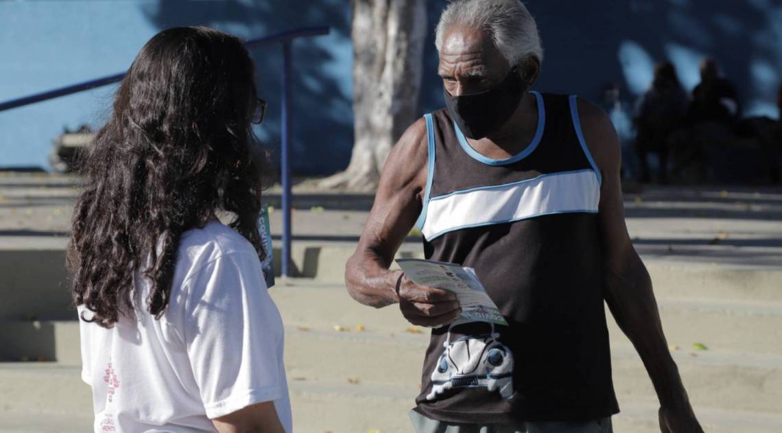 Coronavírus - Meriti monta pontos de distribuição de máscaras e aferição de temperatura
