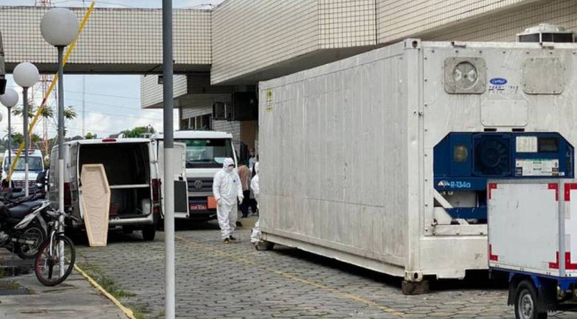 Esse tipo de contÃªiner frigorÃ­fico tambÃ©m vem sendo utilizado em outras unidades de referÃªncia no tratamento do coronavÃ­rus - DivulgaÃ§Ã£o / Secretaria de SaÃºde do Estado do RJ