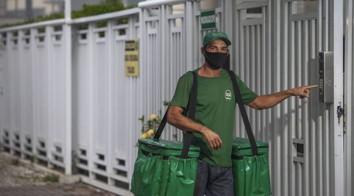 Luciano Felipe investe em entregas de a&ccedil;a&iacute; em casa para se manter durante a pandemia