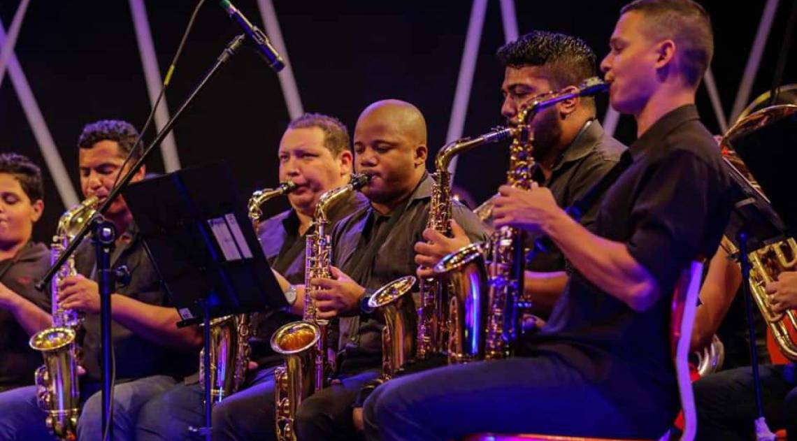 Orquestra da Fundec produz vídeo em homenagem aos enfermeiros