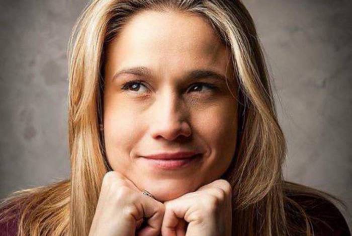 Fernanda Gentil - D Mulher - divulgação