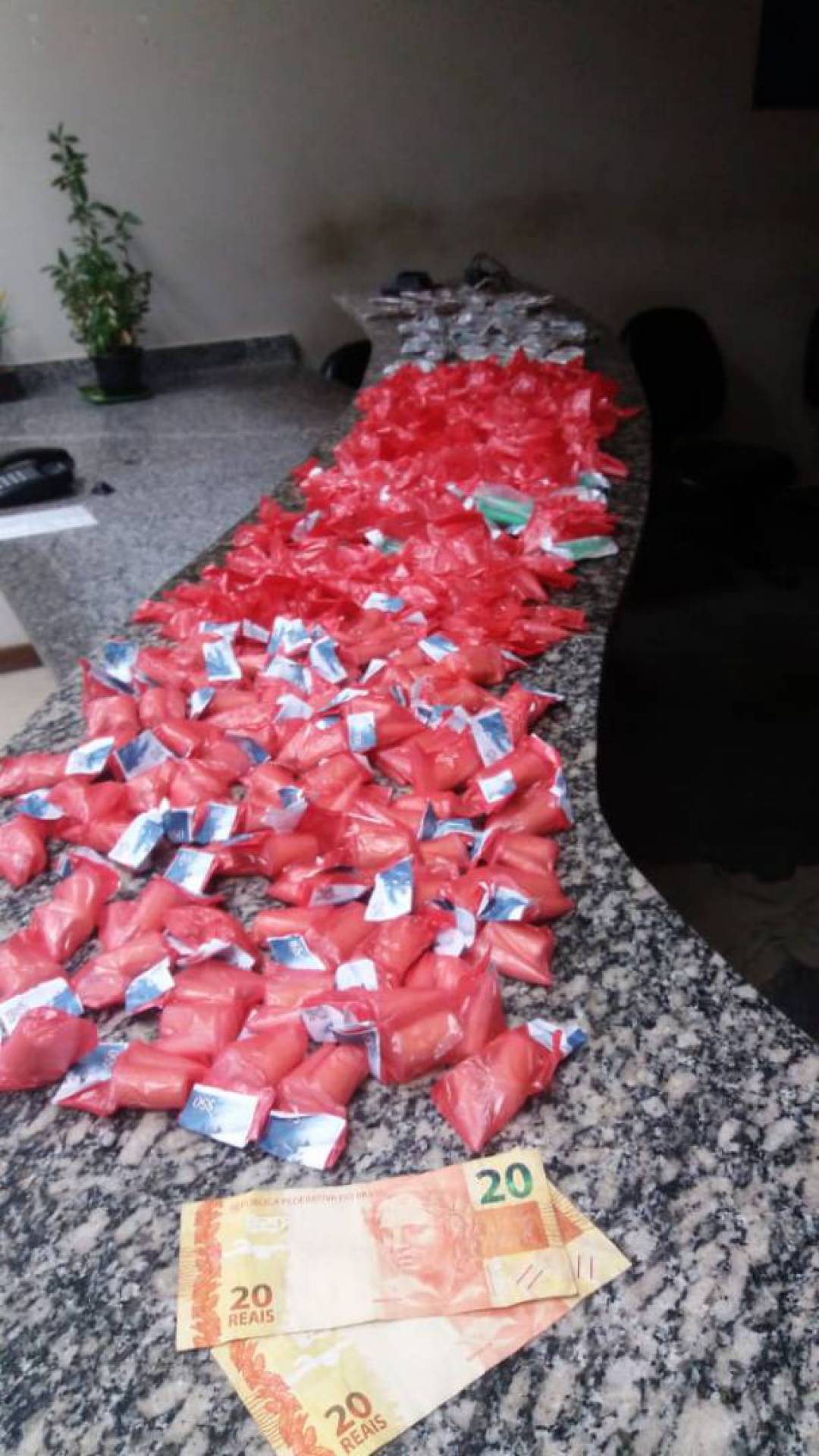 O material foi apreendido em ação da PM em Jaconé - PM