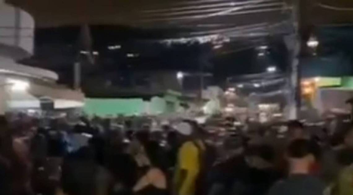 Vídeo com imagem de baile funk em Duque de Caxias circula nas redes sociais - Reprodução