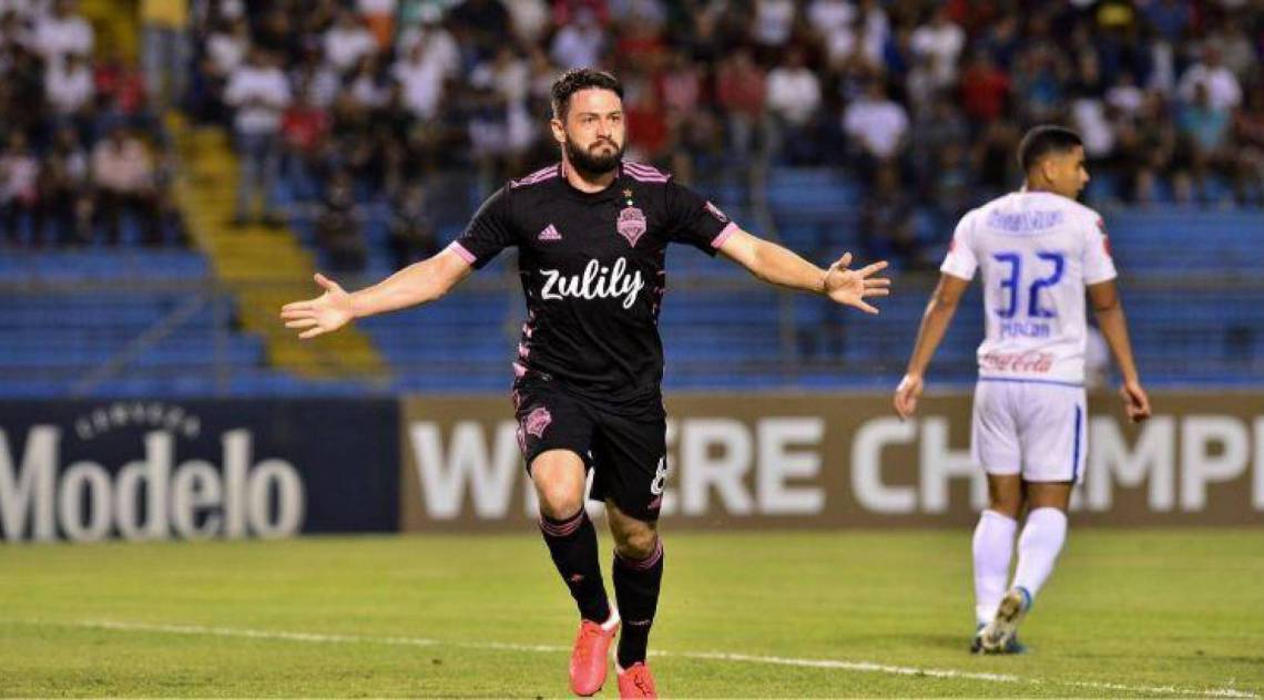 João Paulo deixou o Botafogo no início do ano, rumo ao Seattle Sounders - AFP