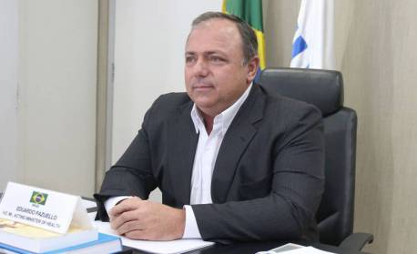 Eduardo Pazuello recusa ajuda de assessores e irá depor na CPI da Covid com a farda do Exército