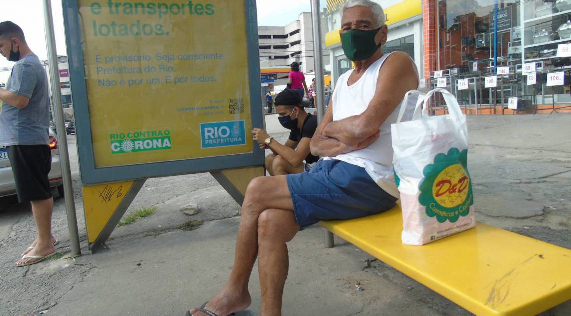Moradores de Campo Grande sofrem com a redução da frota de ônibus no bairro - Danillo Pedrosa