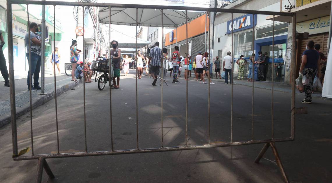 Comércio deve cumprir regras - Cléber Mendes