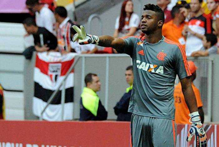 Felipe relembra polêmica em final contra o Vasco em 2014: Sempre dei a cara a tapa