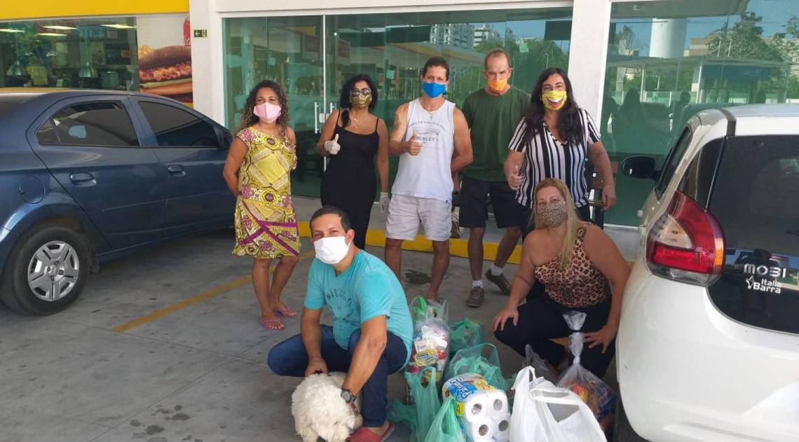 Quem quer ajudar, ajuda. Solidariedade, vemos por aqui