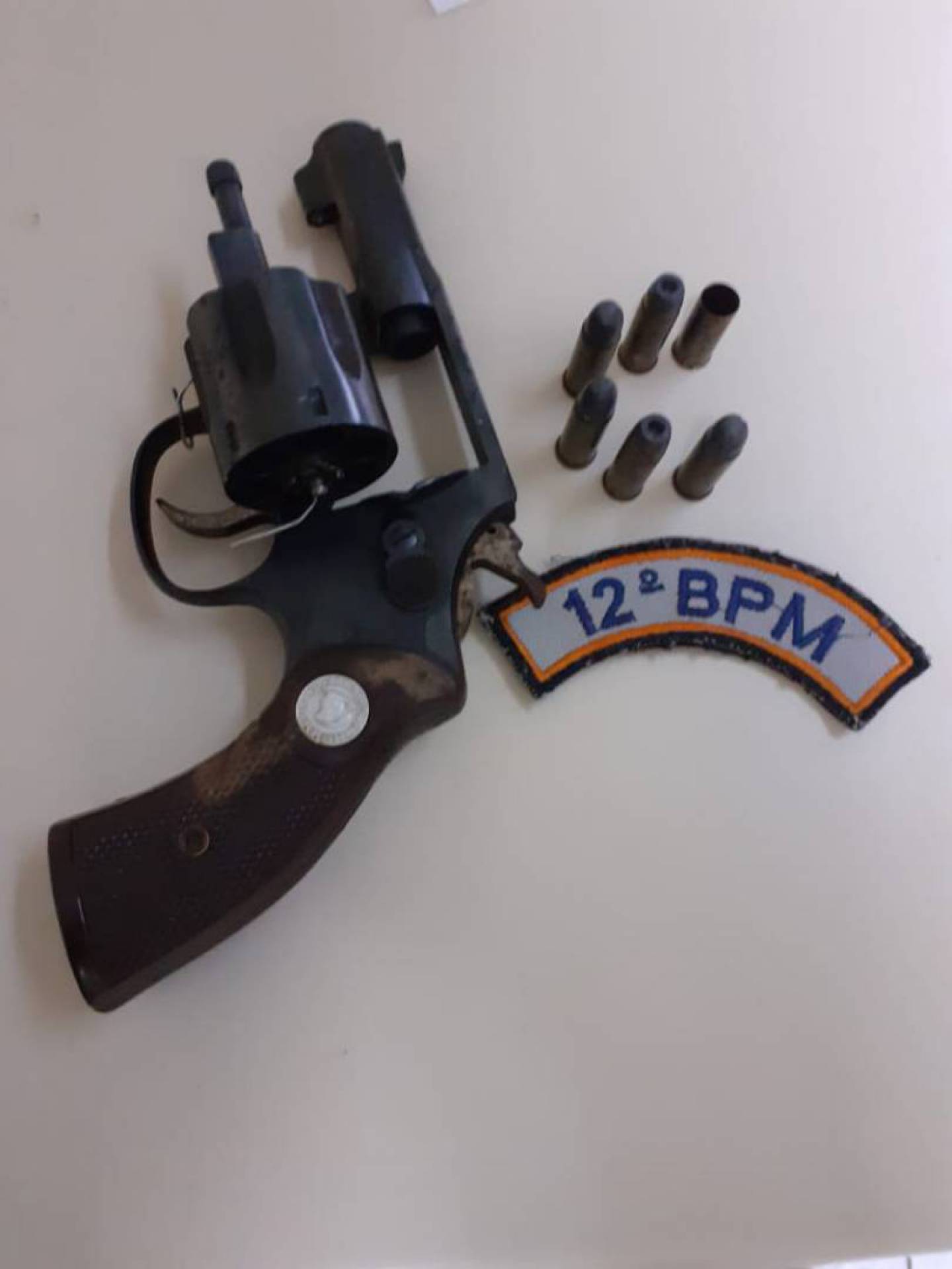 Arma apreendida pela PM na ação - Divulgação / Polícia Militar