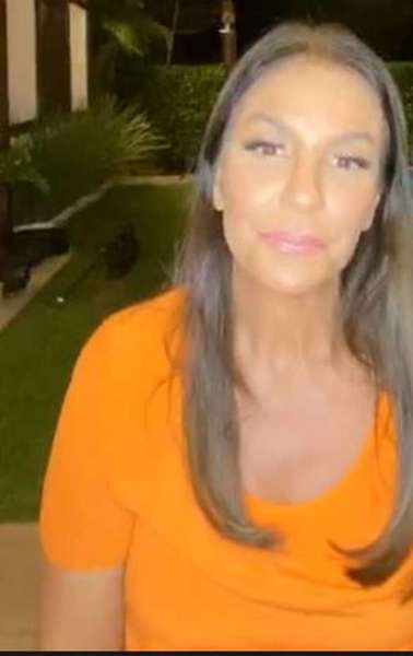 Ivete Sangalo completa 48 anos e agradece homenagens do marido, familiares e amigos